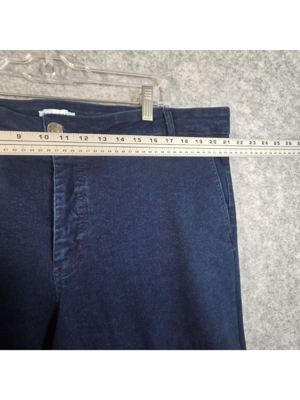 Ava & Viv Wide Leg Cropped Jeans Plus Size Raw Hem Dark Wash Denim 22 - Picture 3 of 10